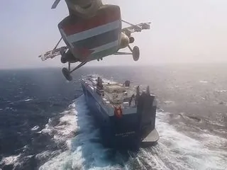 Houthis successfully target shipping by...?
